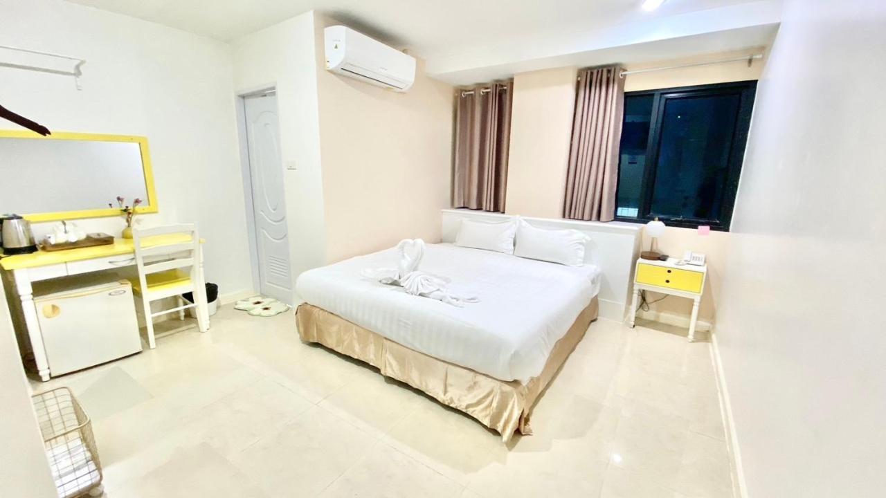 Abcyq Hotel Bangkok Ngoại thất bức ảnh